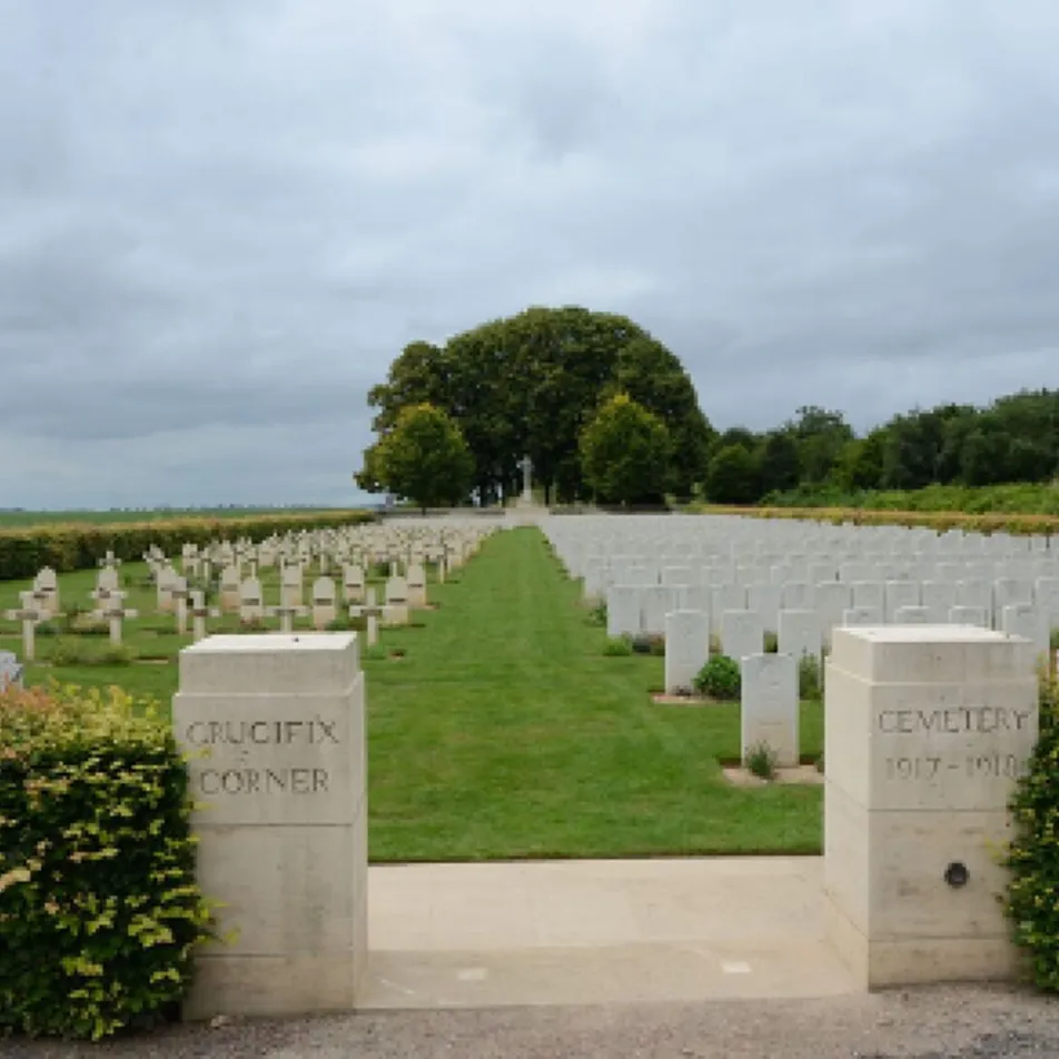 Crucifix Corner Cemetery, Villers-Bretonneux
