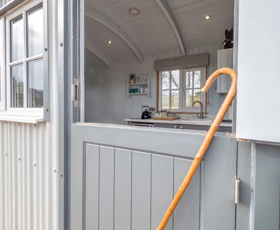 The stable door of the Shepherd’s Crook open to the countryside