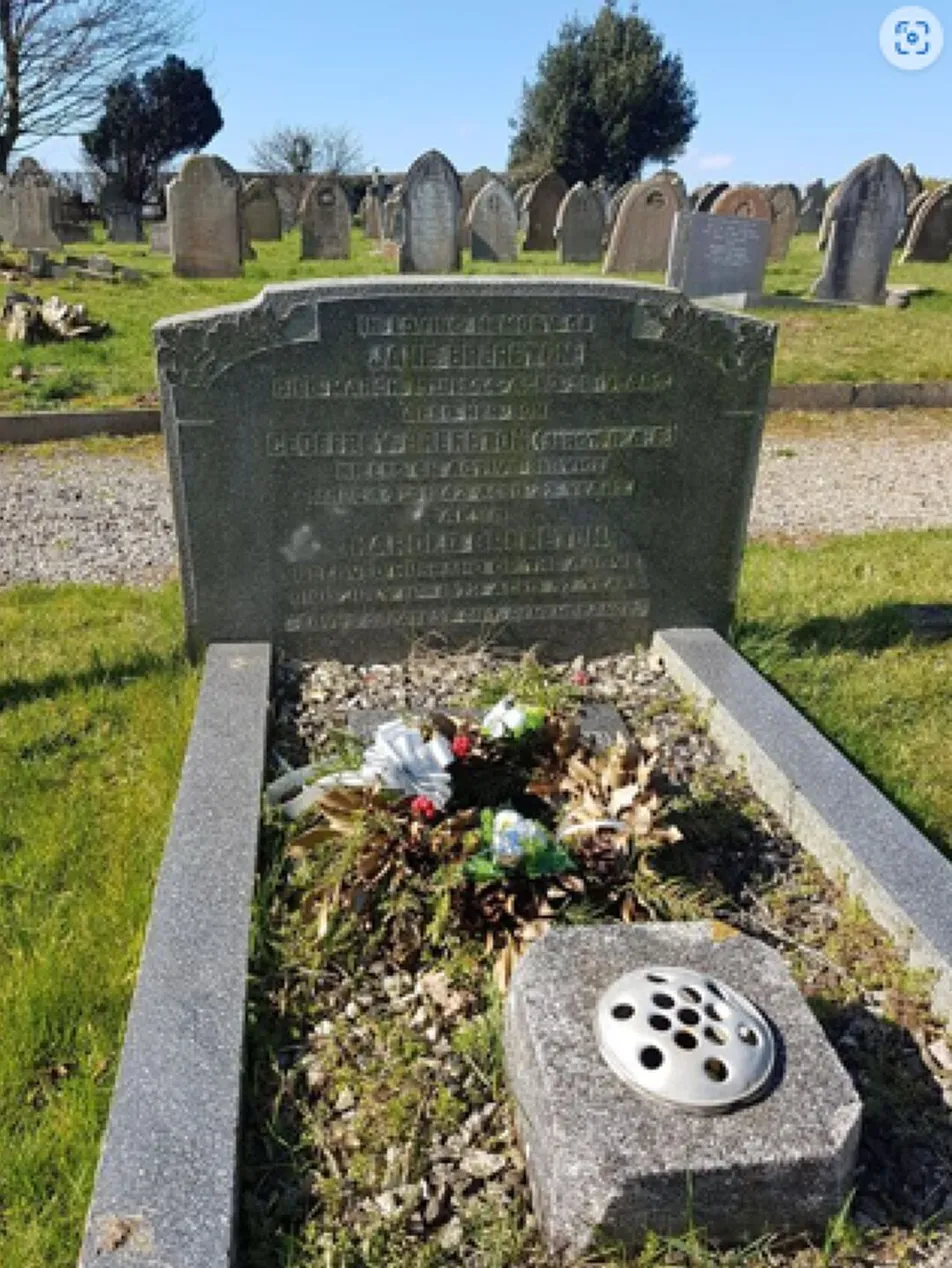 Geoffery Brereton's Grave