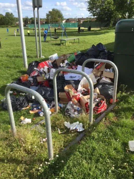 Rubbish 1 (1)