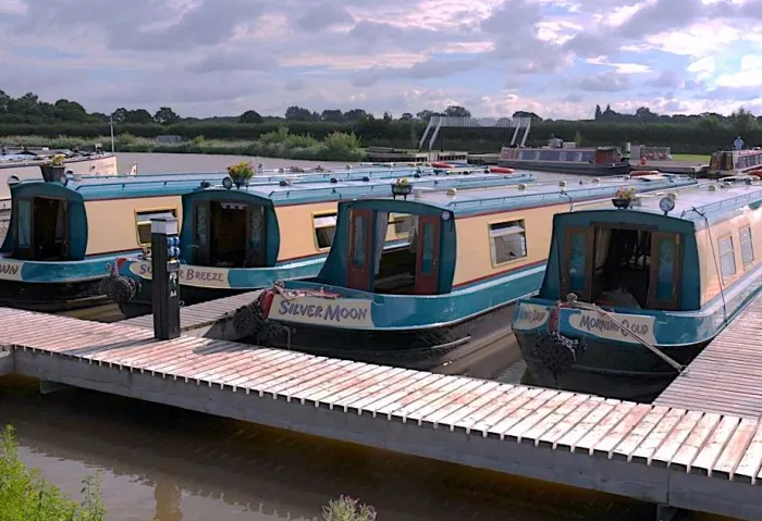 Cheshire Narrow Boats