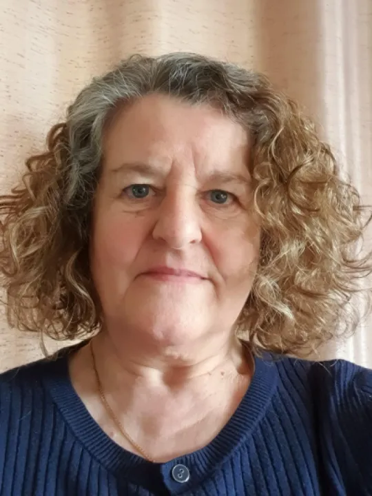 Lesley Davenport