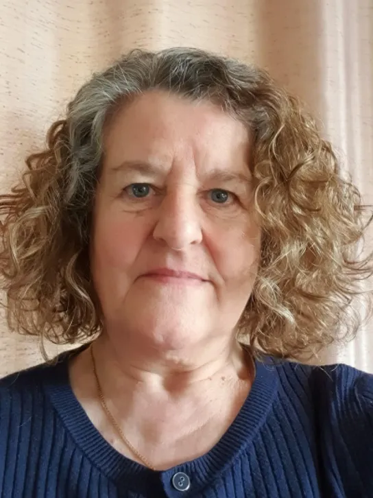 Lesley Davenport