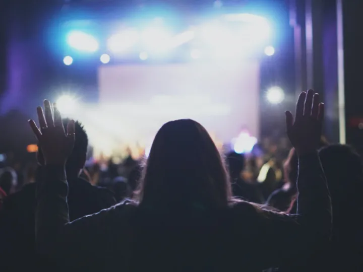 Worship 1 shaun-frankland-nSl7IQGYpAQ-unsplash
