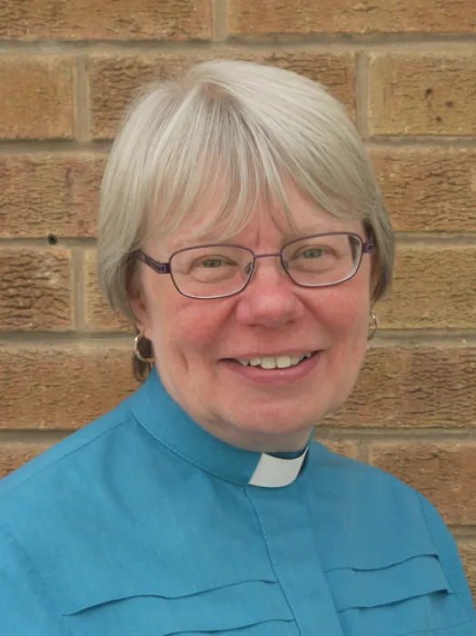 Julie Coates