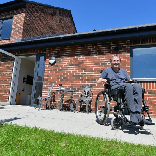 Fron Cover Option Habinteg Tenant Ian Wheaton, Ray