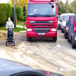 Dollicott Traffic 01