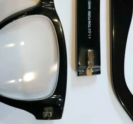 Damaged arms on Tom Ford sunglasses