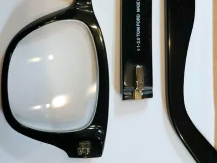 Damaged arms on Tom Ford sunglasses