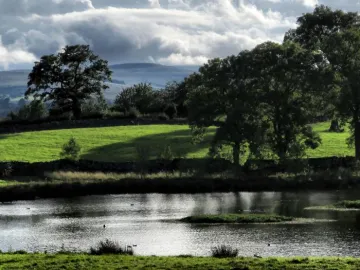 Middleham_lakes