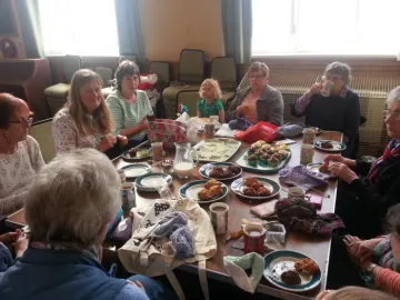 Rothwell knit and natter