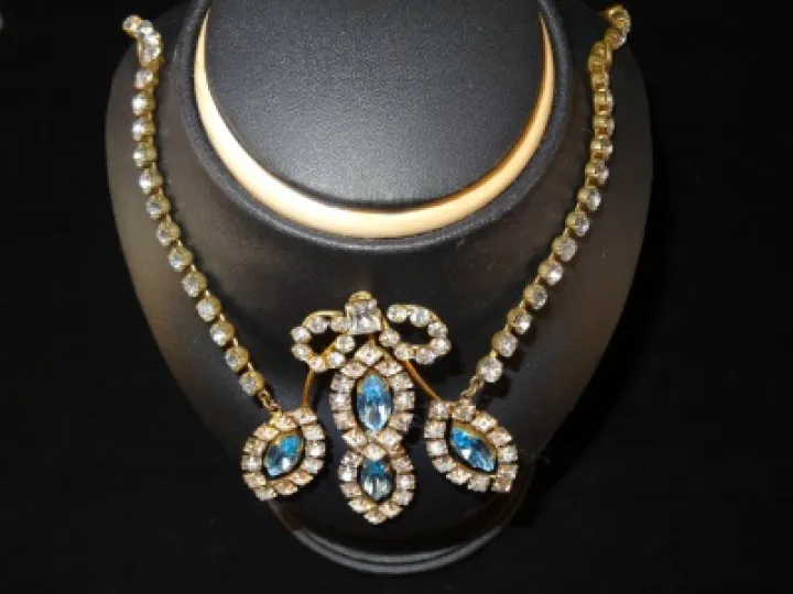 All That Glitters Vintage