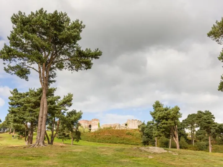Beeston Castle in October 57