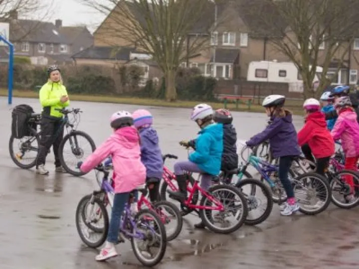 Cycle Trainer Helen with students