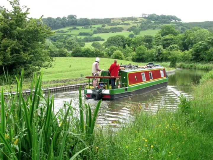 Macclesfield Canal