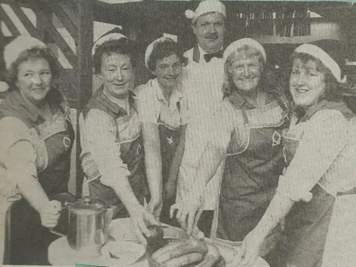 THR _ Northern Dairies Christmas 1990 Scan_20180210