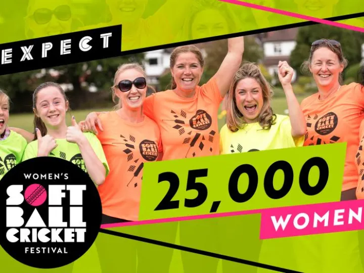 Women's Softball Cricket