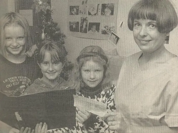 THR Carol Singers Scan_20181022