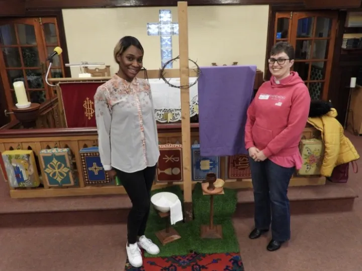 DSCN0638_Messy Church_Courageous Love_190404