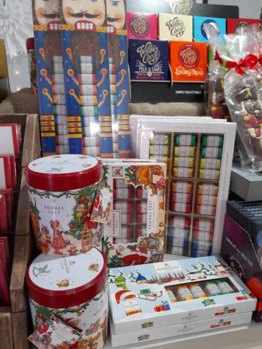 Christmas Chocolates Goodies at Lllovely