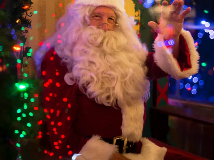 santas-grotto
