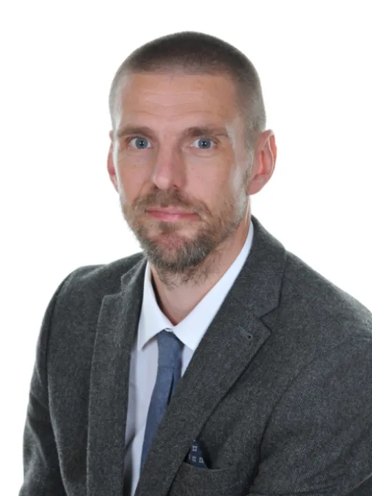 Mr Perry –  Head Teacher