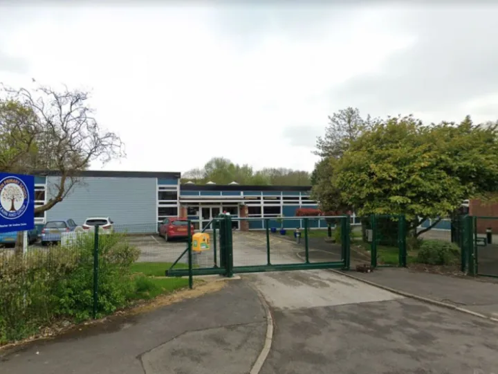 Tarvin Primary School Frontage Js300763393