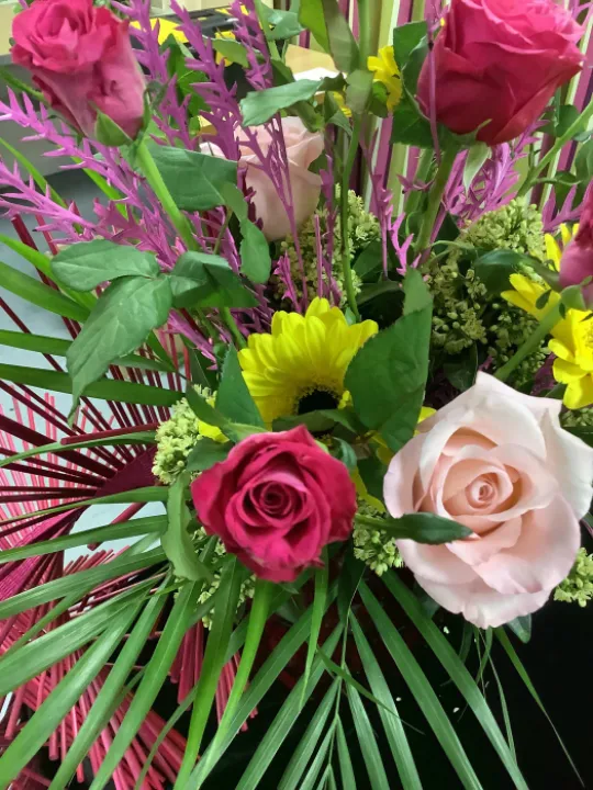 Tarvin Flower Club sample &ndash; April 2024