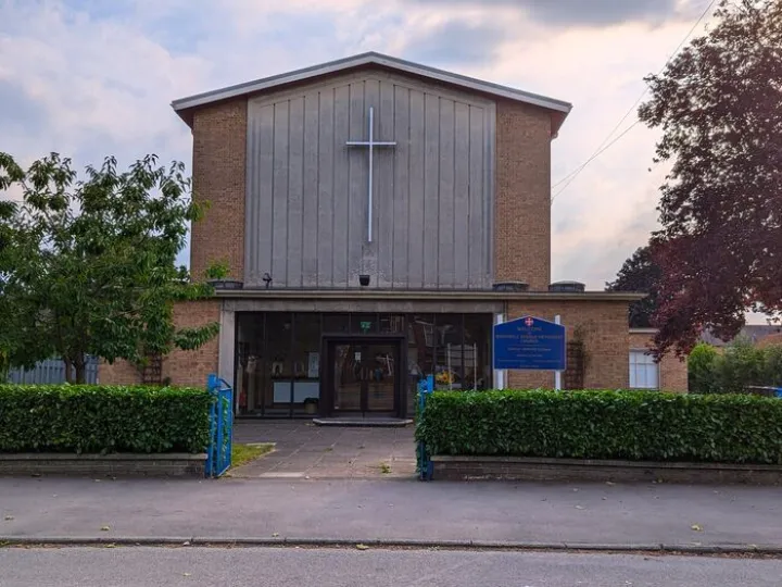 Bricknell Avenue Large