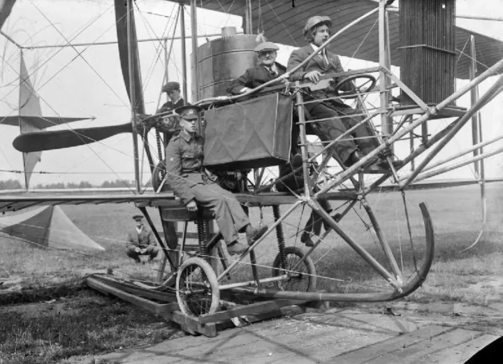 Cody_vi_biplane_rae o435 Ed