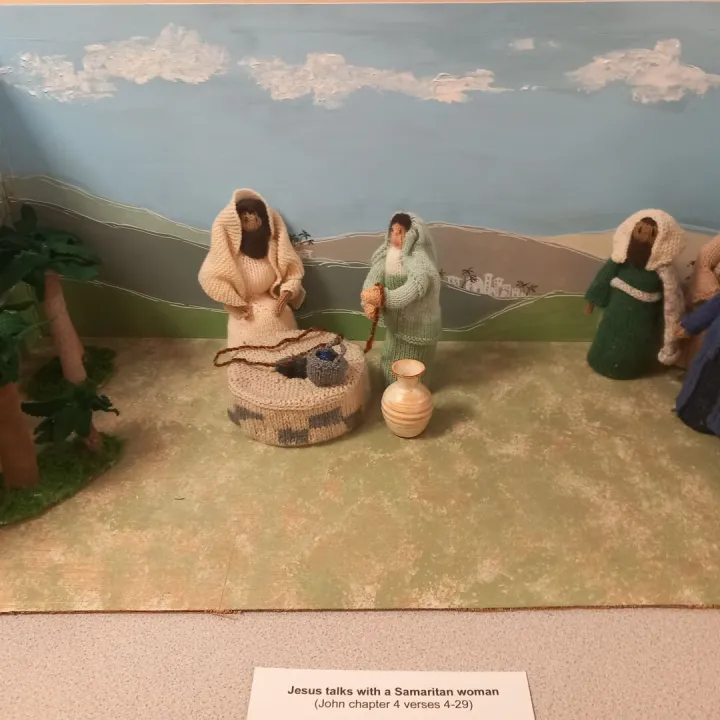 knitted woman at the well