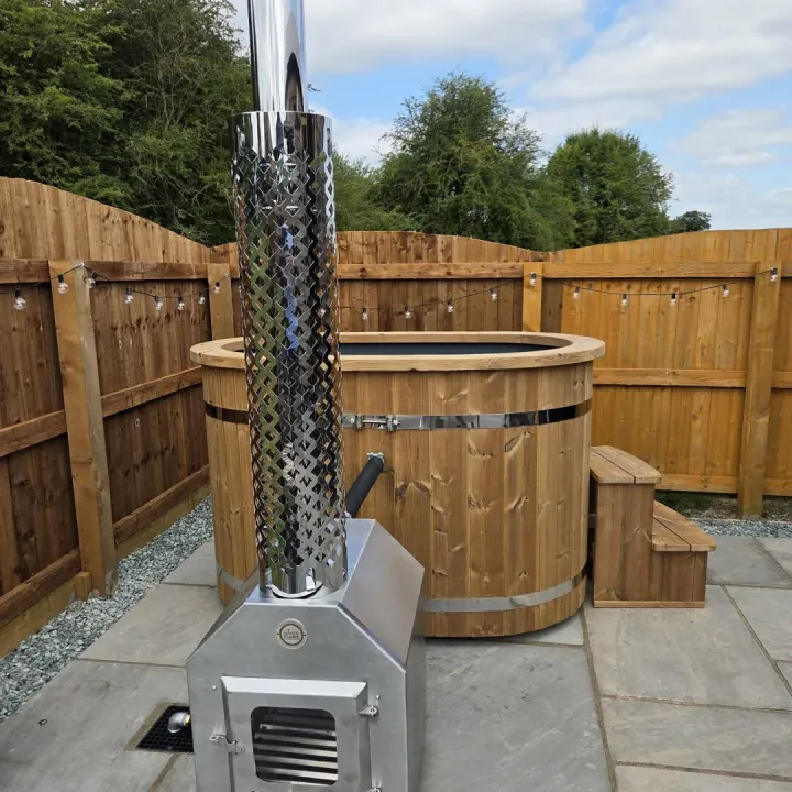 Peplow Hot Tub