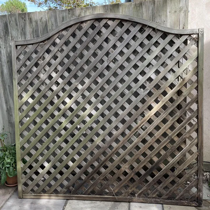 Trellis panel – Items free to a good home!