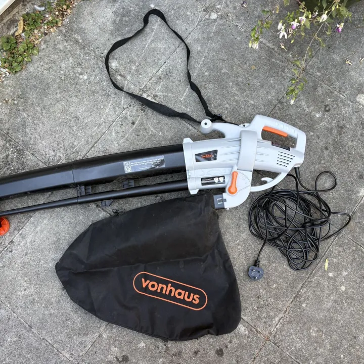 Leaf hoover and blower &ndash; Items for sale