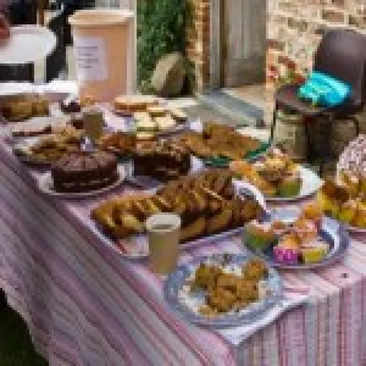 13 Cakes