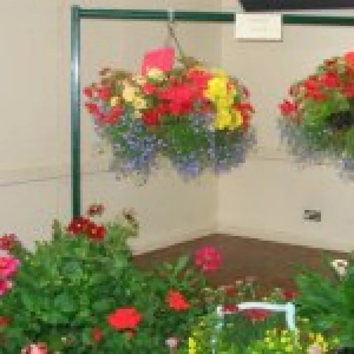 Gardening Show 15f