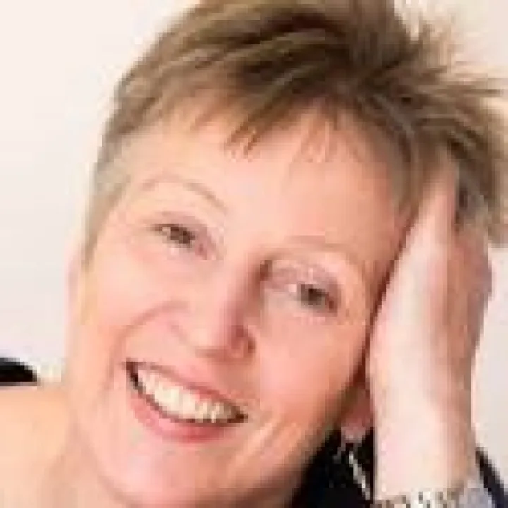 Julie Summers