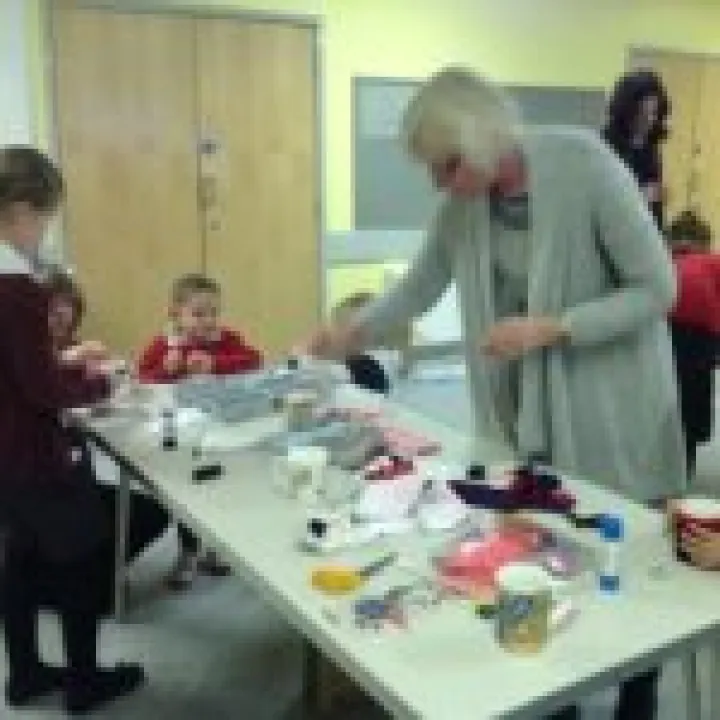 Messy Church Emmanuel (1)
