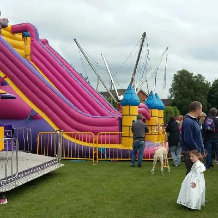 All the Fun of the Fair &ndash; Tarvin Fete 2017