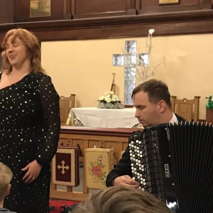 2017 Christmas chip n hymn Denise and Stefan