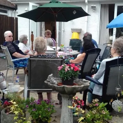 Garden Party 2
