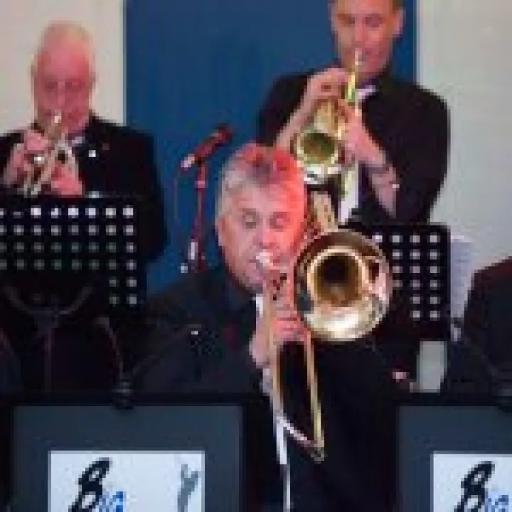 Big Band Swing 16
