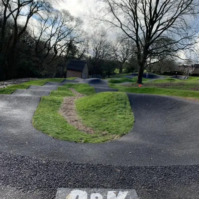 Battle pump track with logo