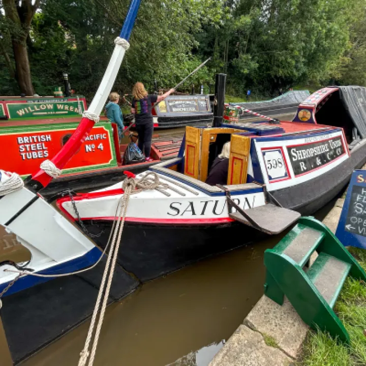 Fly boat 39 saturn