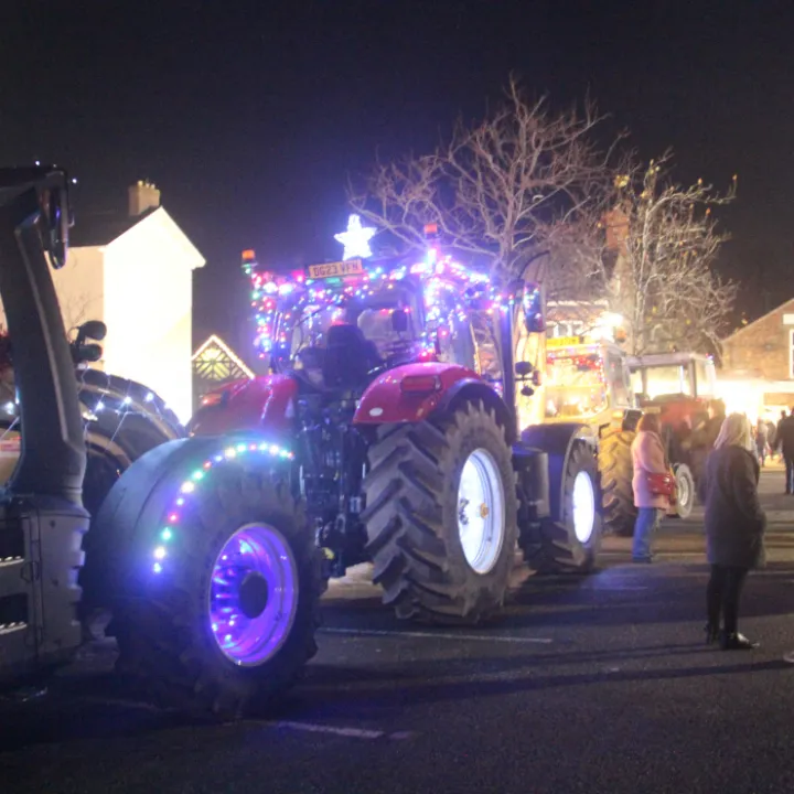 Tractor 02
