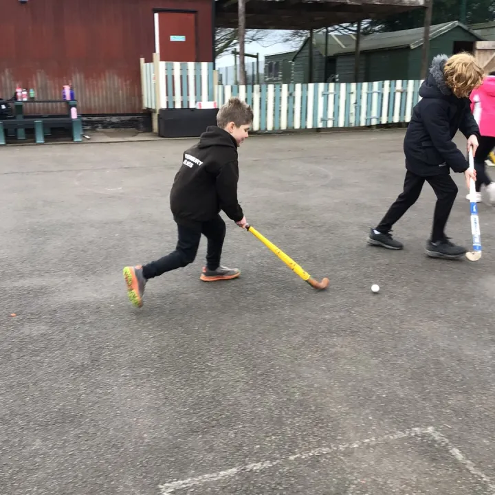 PE 2