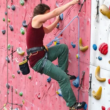 Climber-486023_1920