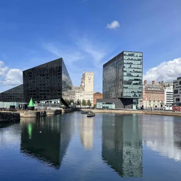 2 Liverpool &ndash; The Old and The New Img_6261 Ed