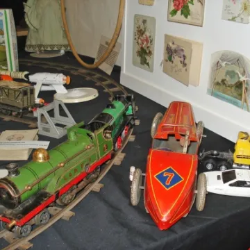 Latterday Xmas Gifts