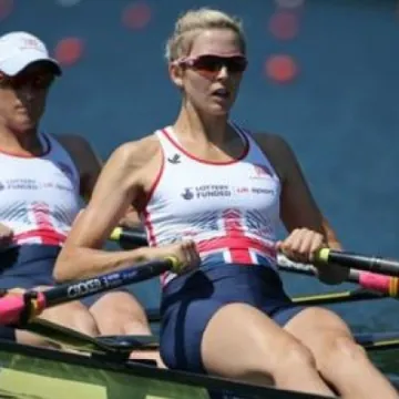 _86511796_victoriathornley_get